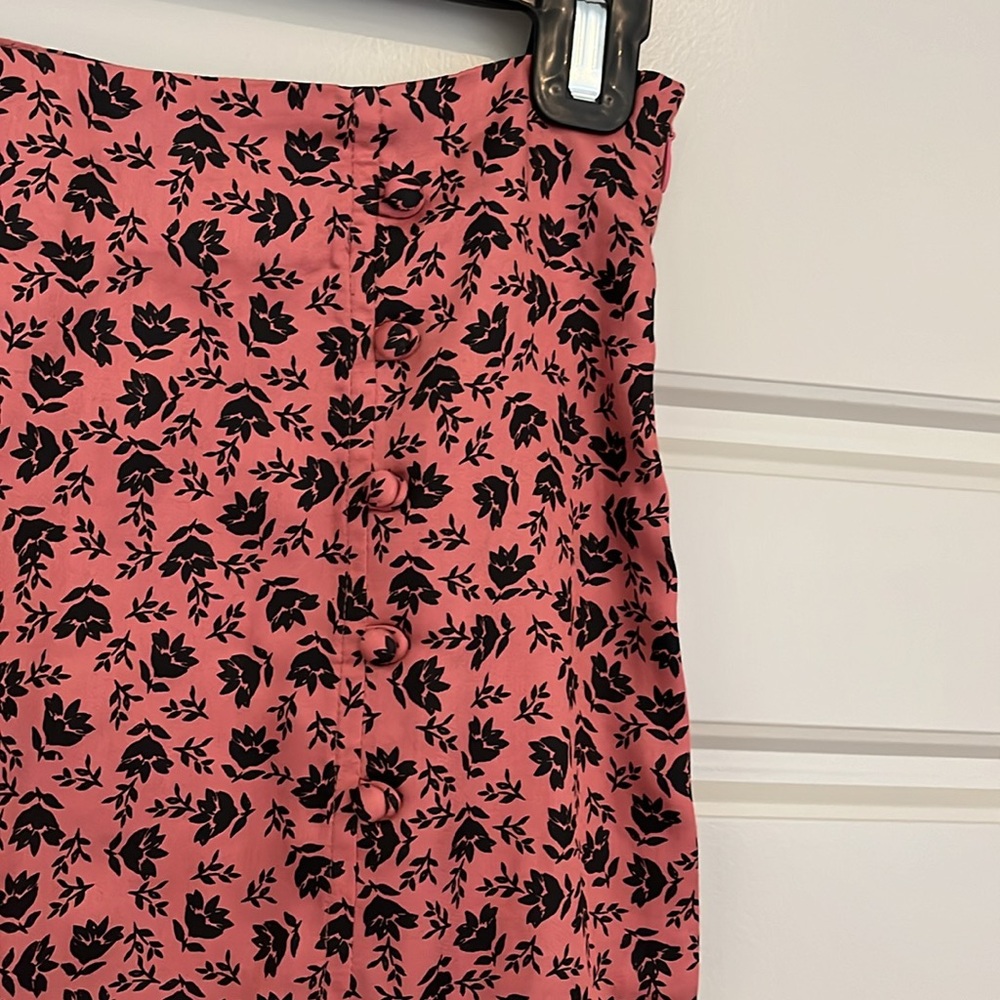 Bila 77 Classic A-Line Skirt Peach Skirt Side Slit Salmon and Black Sexy Midi - Picture 3 of 12